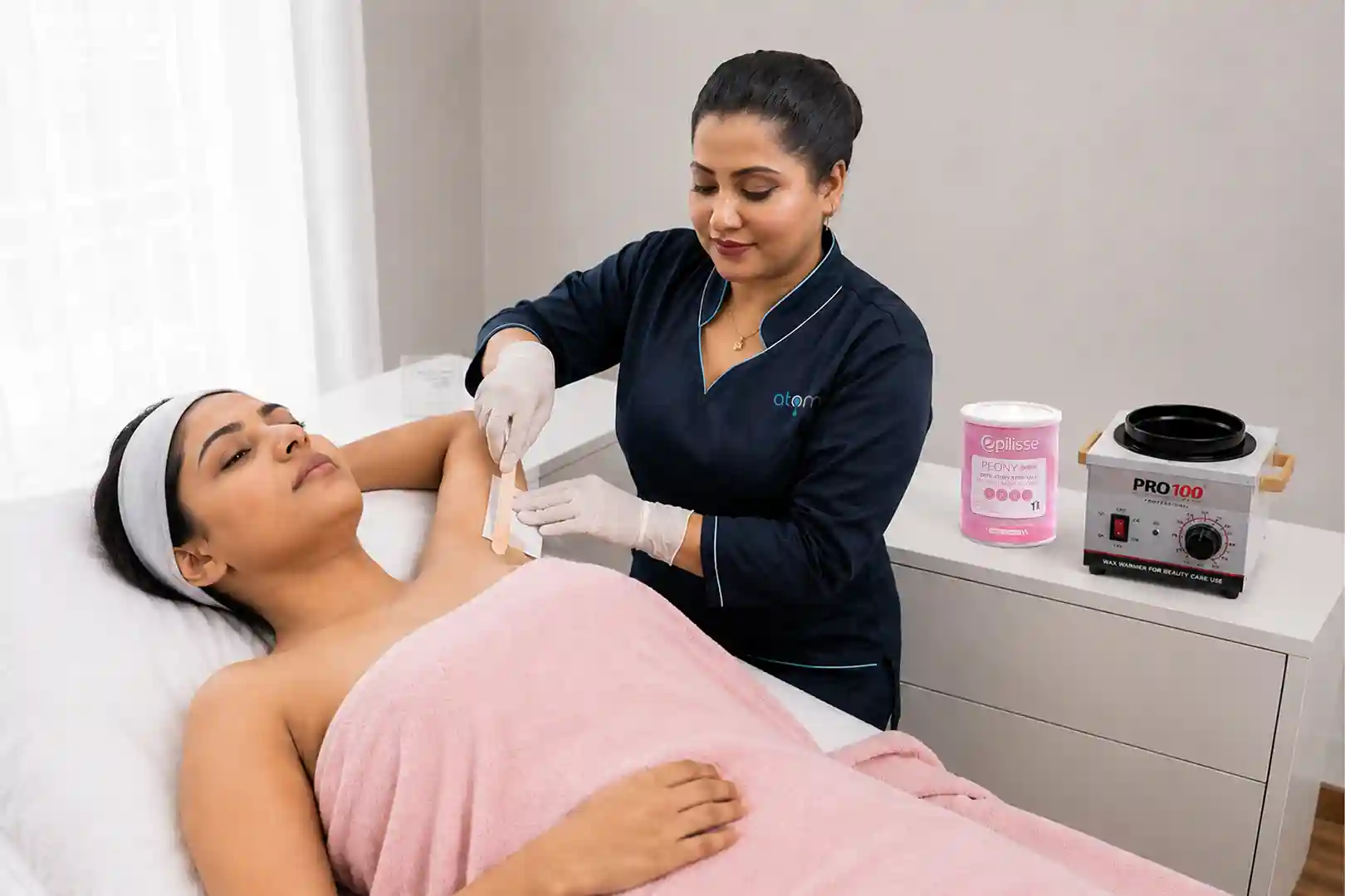 Aqua Full Body + Beas Bikini Waxing
